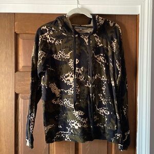 Elliott Lauren cotton cashmere blend army cheetah fatigue hoodie sweater medium